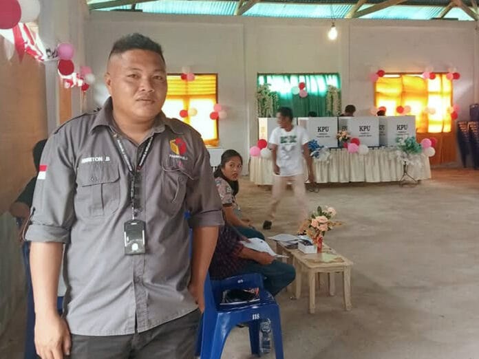Ariton Bawataa menjaga demokrasi