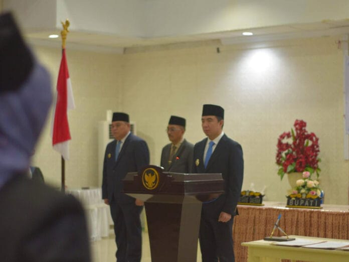 bupati sangihe melantik pejabat baru