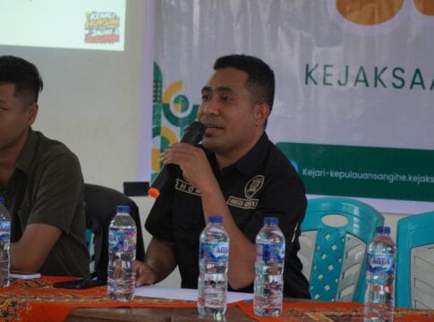 jaksa masuk sekolah